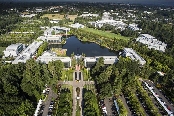 NikeWHQ Campus Aerial 5075 native 600
